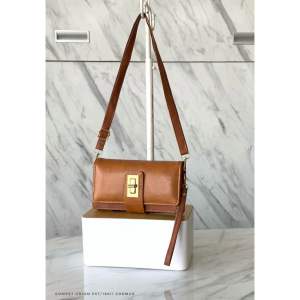 Dompet panjang lipat Orion ZAHRA