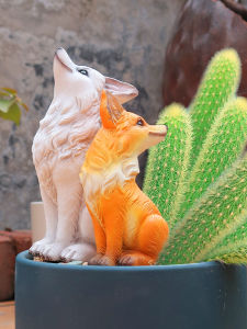 White Nine-Tailed Fox Succulent Plant Pot Decorative Ornament Balcony Outdoor Courtyard Garden Landscape Arrangement Modern Simplicity Style
