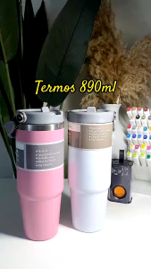[DIY NAME]  BUY 1 FREE 1 900ML Vacuum Water Cup 304 Stainless Steel Handheld Thermos Bottle Insulated Vacuum Tumbler Hot &Cold Thermos Cup