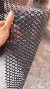 Lưới Nhựa Mủ Đen Chất Lượng Cao Cho Chuồng Trại Chăn Nuôi Đa Năng - Kích Thước 50cm/1m x 1m