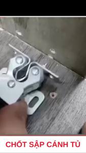 [HCM] Chốt Sập Tủ chốt kẹp con lăn cửa tủ -Randy