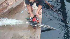 ท่อสูบน้ำ พญานาค สเตนเลส 3 นิ้ว ยาว 1 เมตร เครื่องยนต์เบนซิน 4 จังหวะ XYLON