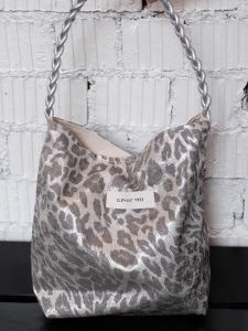 Casual Chic Silver Leopard Print Canvas Tote Bag Large Capacity Bucket Handbag Shoulder Bag for Women Elephant Tree Brand