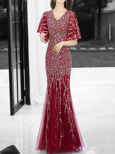 ชุดราตรีหางปลาสีแดงทองประดับเลื่อมสุดหรูสำหรับผู้หญิง ชุดราตรียาวเอวกลาง แขนสั้น คอวีลึก ชุดงานปาร์ตี้ ชุดราตรียาว