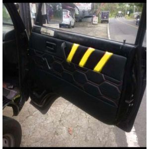 bakleding doortrime+triplek sepasang kiri kanan sudah ada lubang kancing futura ss colt t120 L300 carry