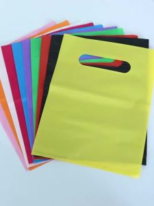 10pcs Colorful PE Plastic Handle Bags Party Favor Gift Bags Goodie Bags with Handle for Kids Adult Birthday Wedding Party