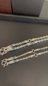 ITS ME PRE-ORDER สร้อยเงินแท้สุโขทัย ลายคตกิต-ตัดลาย ห้อยพระ 3 องค์ หนัก 3-5 บาทตัน(เนื้อเงินแท้)