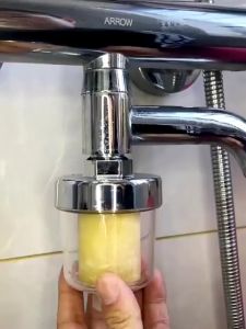 Đầu lọc nước trực tiếp tại vòi rửa vòi hoa sen phòng tắm/ Lõi cotton thay thế chất lượng tốt.