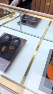 Sandal Cowok Keren 2025: Panduan Lengkap