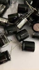 TỤ ĐIỆN PHÂN CỰC 35V 2200UF TỤ HÓA 2200UF35V