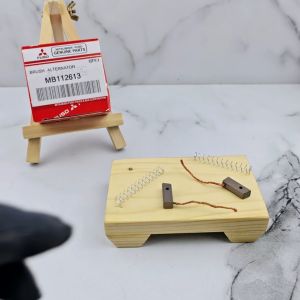 KARBON BRUSH ALTERNATOR MITSUBISHI PS100 PS120 PART MOBIL