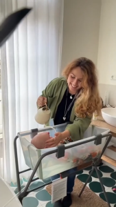 【 18-29.12 SALE 30%】Bồn tắm gấp gọn cao cấp  tích hợp ghế tựa lưng cho bé sơ sinh có đế chống trượt nút thoát nước cảm ứng nhiệt - Stokke Flexi Bundle - Nhiều màu