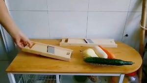Pengagat Sayur / Ubi Kentang Kerepek Wooden Vegetable Mandoline Slicer Vegetable Grater Cutter With Stainless Steel Blade Peeler Cutter Potato Slicer Adjustable Thickness Wooden Fruit Vegetable - Pengagat Sayur / Ubi Kentang Kerepek