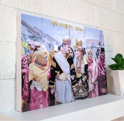 COD CETAK BINGKAI FOTO 20R BESAR DISKON BERKUALITAS LAMINASY GLOSSY
