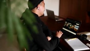 J1 TWS Ambie Sound Earcuffs Ear Bone Conduction Earring Type Wireless Earbuds Bluetooth Headset Earphones With Mic