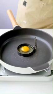 2 ชิ้น เม่พิมพ์ใส่ไข่ สแตนเลสจับรอบแหวนไข่ S haper แพนเค้กแม่พิมพ์แหวนรอบไข่ทอดทอดแม่พิมพ์ครัวเครื่องมือ