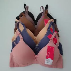 HIGH CLASS BH Wanita Tanpa Kawat Bahan Nylon Bra Push Up Busa tebal Terbaru 2021 BRA01