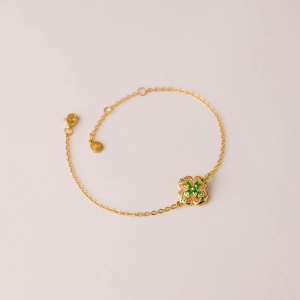 CHOW SANG SANG 周生生 999 24K Solid Gold Lucky Four-Leaf Dainty Bracelet for Women Size 18cm 95569B Price-by-Weight Approx. 2.99g Gold
