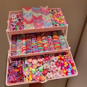577 Pcs Girls Hair Accessories Set Assorted Colors Butterfly Hairpins Sweet Style for Daily Use And Party Gift for Students