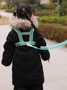 Anti-Lost Baby Walking Harness Reflective with Traction Rope Anti-Lost Children Safety Harness Adjustable Wrist Link Multifunctional Kids Safety Travel Essential