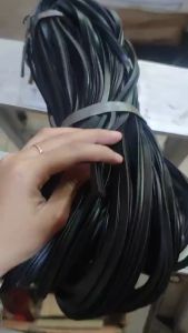 Karet Aluminium Karet Etalase 057 Hitam