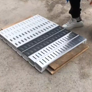 Stainless Steel Cover Resin Drainage Gutter | U-Groove Linear Drain with Grating