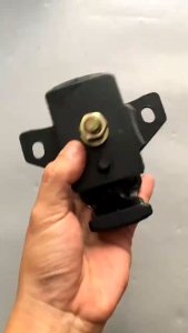 Cao Su Chân Máy Trái Phải Innova -Made In ThaiLand