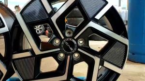 แม็กBYD ET40mm สีเดิม ขอบ 18 กว้าง 7 นิ้ว PCD 5x114.3 คัมรี่ คลอส รีโว้ วีโก้