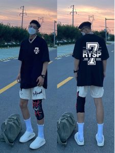 เสื้อยืดคอกลมแขนสั้นผ้าฝ้ายแท้สไตล์อเมริกันสำหรับผู้ชายในช่วงฤดูร้อน เสื้อยืดฮิปฮอปแบบหลวมๆ สตรีทแวร์ เสื้อเชิ้ต