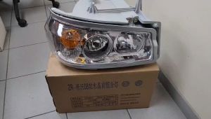 J111S06 HEAD LAMP HOWO SINOTRUCK 08YR HEAD LIGHT LORRY TRUCK
