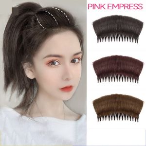 ผู้หญิงแผ่นผมที่มองไม่เห็นคลิปผมพอดีกับผม เครื่องมือทําให้ผมพอง