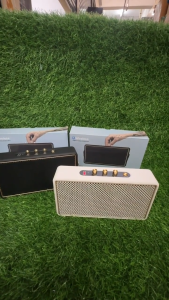 ลำโพงบลูทูธ มีสายหิ้ว Speaker Bluetooth M18 mini สไตมินิมอล FM /TF card และ Auxได้ Wireless speaker