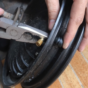 2 Pcs Pentil Bengkok Ban Tubles Sepeda Listrik Bent Valve Stem E-Bike