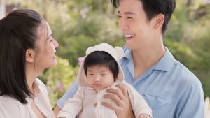 ถุงใหญ่ D-Nee สำหรับเด็ก มี 4 สูตรให้เลือก ถุงเติม 1400 มล และปรับผ้านุ่ม 1150 มล