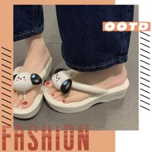 LHMoonlight  พร้อมส่งในไทย รองเท้าแตะหูหนีบ แฟชั่นสไตล์เกาหลี แต่งตัวติดการ์ตูนน้องหมาสุดแบ๊ว คาวาอี้มั่กๆ ส้นหนา เสริมความเป๊ะให้ผู้หญิง วัสดุยาง นิ่ม ใส่สบาย ไม่หนักเท้าแน่นอน