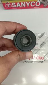 KARET ARM BOSH SAYAP ARM KECIL TOYOTA STARLET