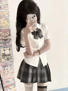 สลิมมิ่งแขนฟองความปรารถนาอันบริสุทธิ์สไตล์ญี่ปุ่นมหาวิทยาลัยลมของผู้หญิง JK เครื่องแบบแขนสั้นปรับแต่งเสื้อเชิ้ตและชุดกระโปรง