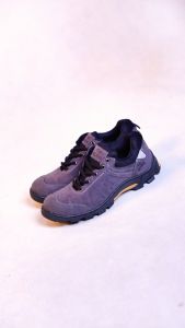 HIPZO Sepatu Safety Sporty Ujung Besi M076 Untuk Pria Kerja Outdoor Tambang Proyek Sol Full Karet