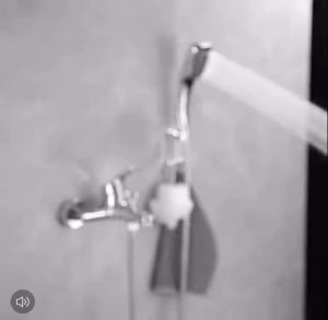 Củ sen tắm nóng lạnh chất liệu đồng cao cấp lớp ngoài mạ điện chống ăn mòn rỉ sét