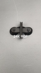 DIVIDER CLIP HOLDER FOR AQUARIUM PARTITIONS WITH STRONG HEAVY DUTY SUCTION CUPS