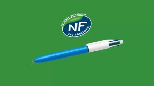 Bút bi 4 màu mực siêu nhiều BIC 4-Color Retractable Ballpoint Pen Cỡ ngòi Medium Point (1.0mm) 1 cây viết