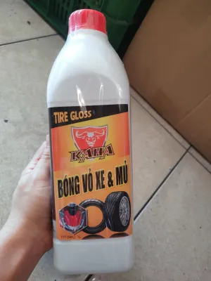 Chai quét vỏ xe nhựa mủ đen bóng như mới Kaha thể tích 1L
