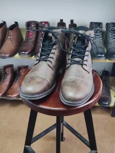 American Style Mens Classic Leather Boots 2025 Fashion Comfortable Brand Ankle Boots Men