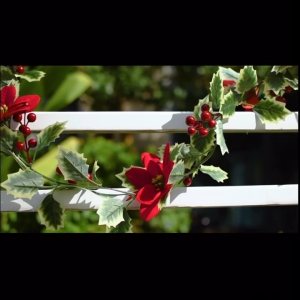 BIN LU Xmass Decoration Sale 2M Christmas Garland with Lights Artificial Flowers Christmas Flower Poinsettia Red Christmas Decoration Big Flower for Christmas Tree Decorations Garland for Christmas Garlands Decorations Christmas Flowers Decorations