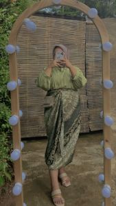 Rok Lilit Batik Foil Bawahan Kebaya Serut Instant Rok Modern Motif Lengkap Bahan Premium Jumbo 200 x 100 cm