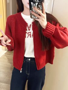 Dệt Kim Ngắn Áo Khoác Cardigan Áo Len Nữ Phong Cách Hàn Quốc 2024 Hàng Mới Về Mùa Thu Kích Thước Nhỏ Châu Âu Áo Khóa Kéo Đóng Màu Trơn