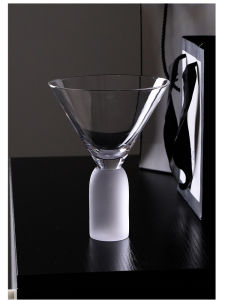 Winewo Crystal Martini Cocktail Cup Champagne Glass Ultra-Thin Lead-Free Home Bar Nordic Style Vintage Design 201mL-300mL Capacity