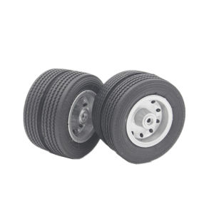 1/24 Scale ยางรถบรรทุกล้อยางจําลอง Trailer รถบรรทุกยางพลาสติกฉีดของเล่นสําหรับบุรุษและสตรี