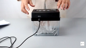 [VIDEO]- Máy cắt giấy cổng USB A5 A6 tự động phù hợp cho gia đình bill thanh toán tại các cửa hàng- Máy hủy tài liệu văn phòng mini