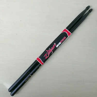 Stik drum warna warni sepasang